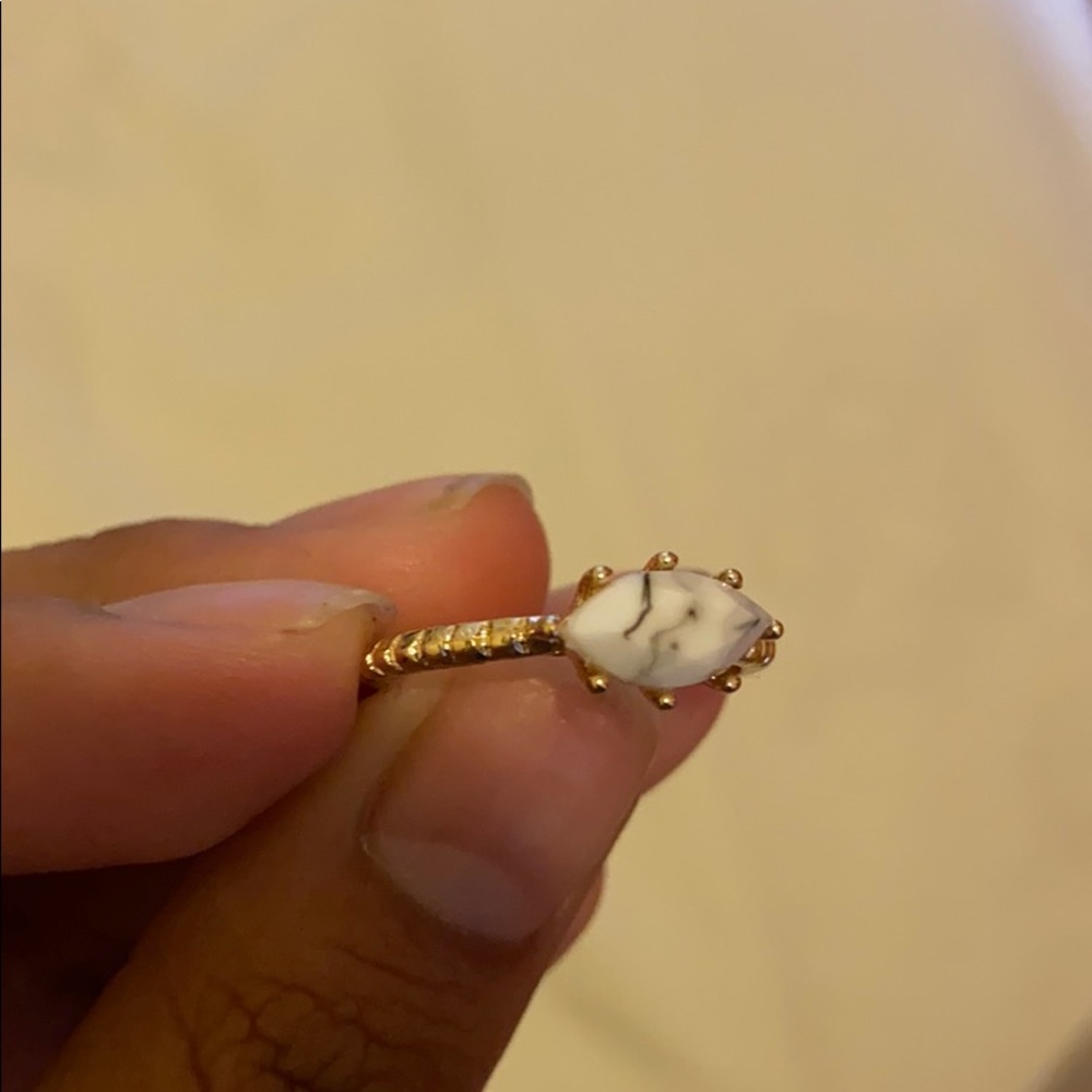 Beautiful rings - Picture 4 of 8